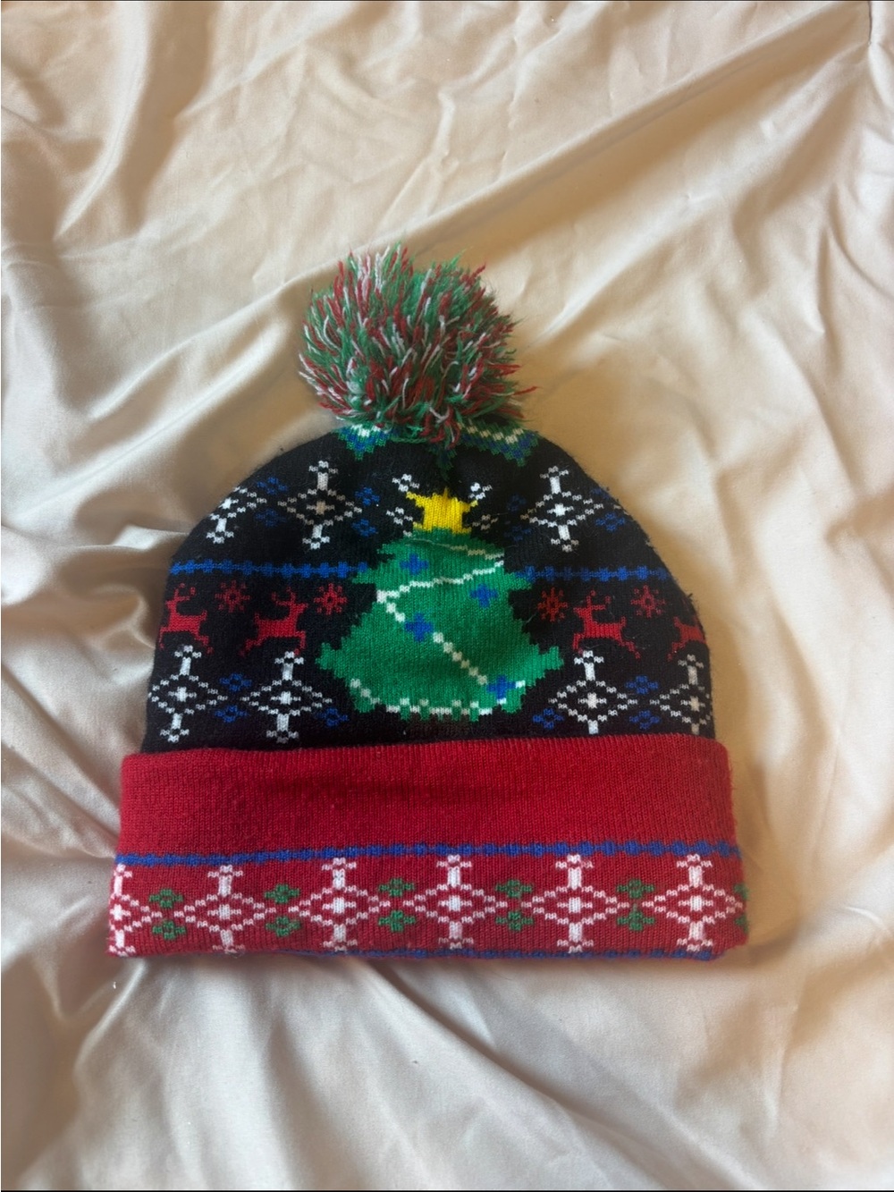Holiday Pom Beanie Hat - Red & Green